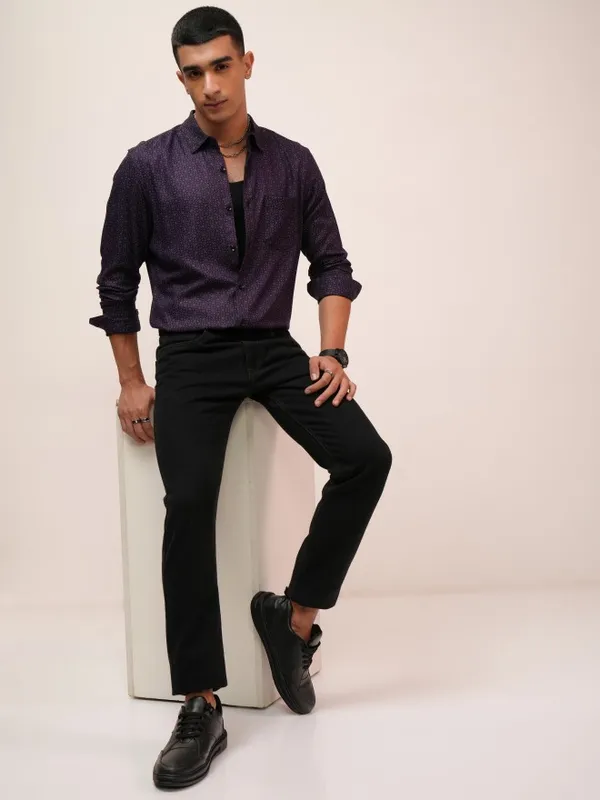  Highlander Men Purple Printed Regular Fit Casual Shirts