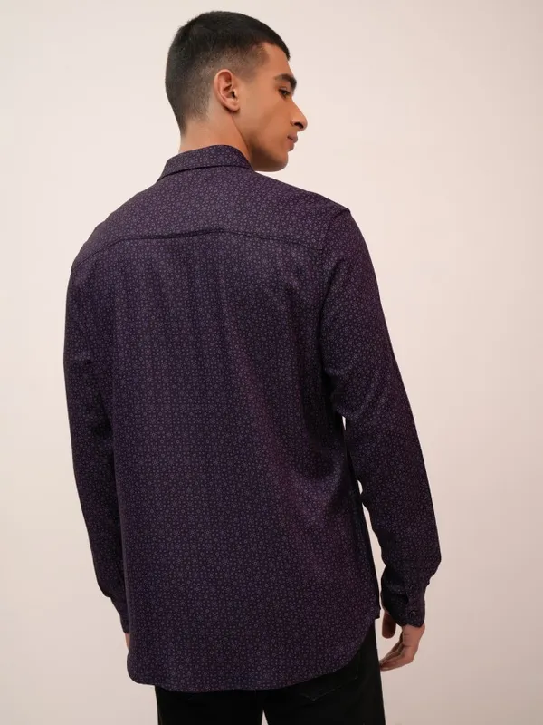  Highlander Men Purple Printed Regular Fit Casual Shirts