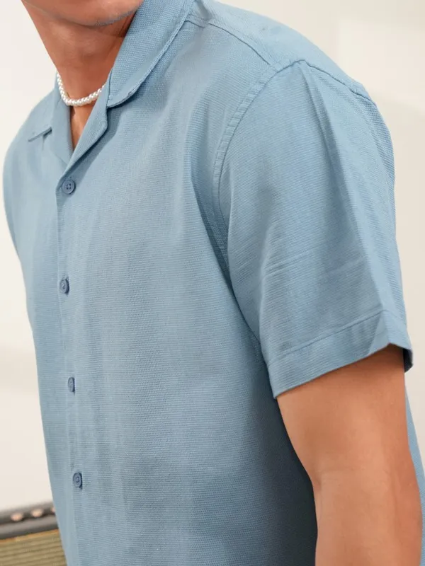  Locomotive Men Blue Solid Regular Fit Casual Shirts