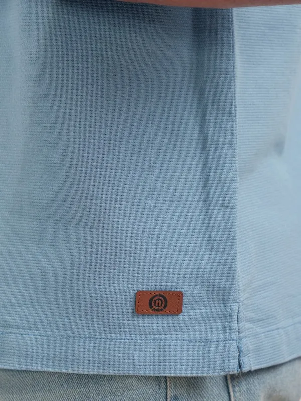  Locomotive Men Blue Solid Regular Fit Casual Shirts