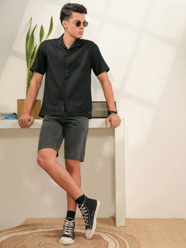  Locomotive Men Black Self Design Regular Fit Casual Shirts