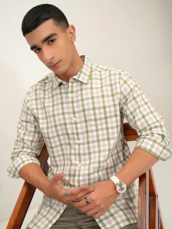  Highlander Men White Checked Oversized Fit Casual Shirts