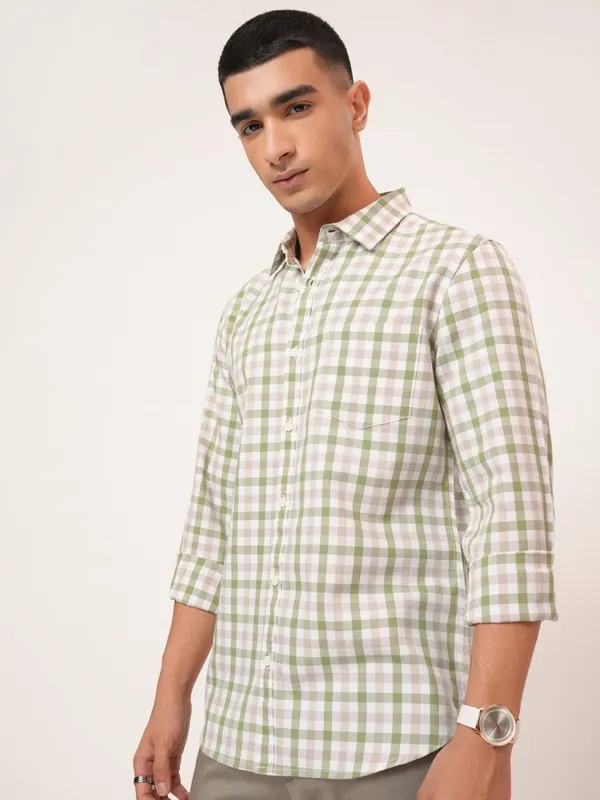 Highlander Men White Checked Regular Fit Casual Shirt