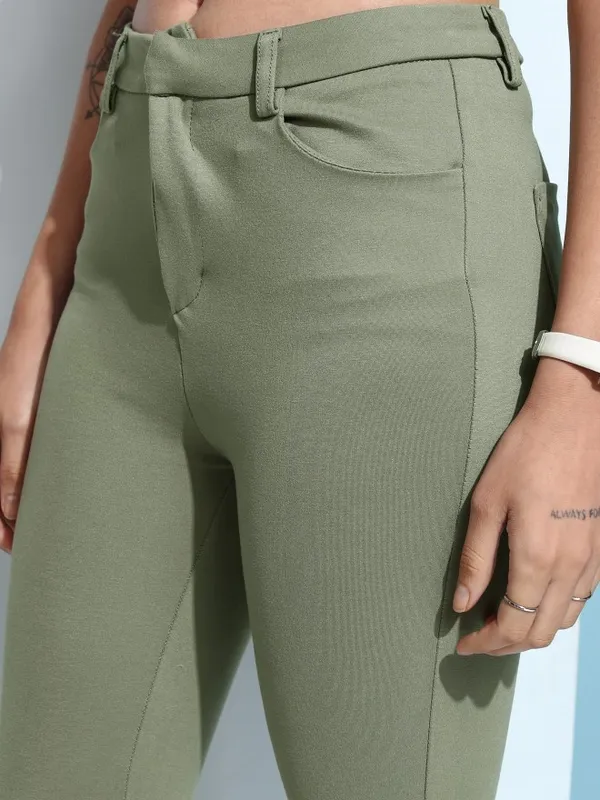 Tokyo Talkies Women Green Solid Slim Fit Chinos