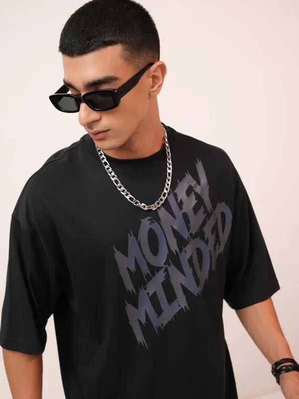 Highlander Men Black Printed Oversized Fit Round Neck T-Shirt