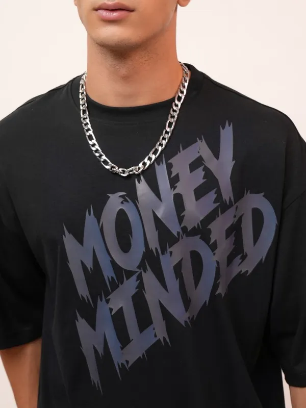 Highlander Men Black Printed Oversized Fit Round Neck T-Shirt