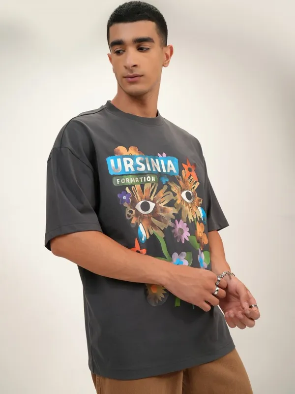 Highlander Men Grey Printed Oversized Fit Round Neck T-Shirt