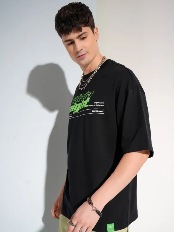 Highlander Men Black Printed Round Neck Oversized Fit T-Shirt
