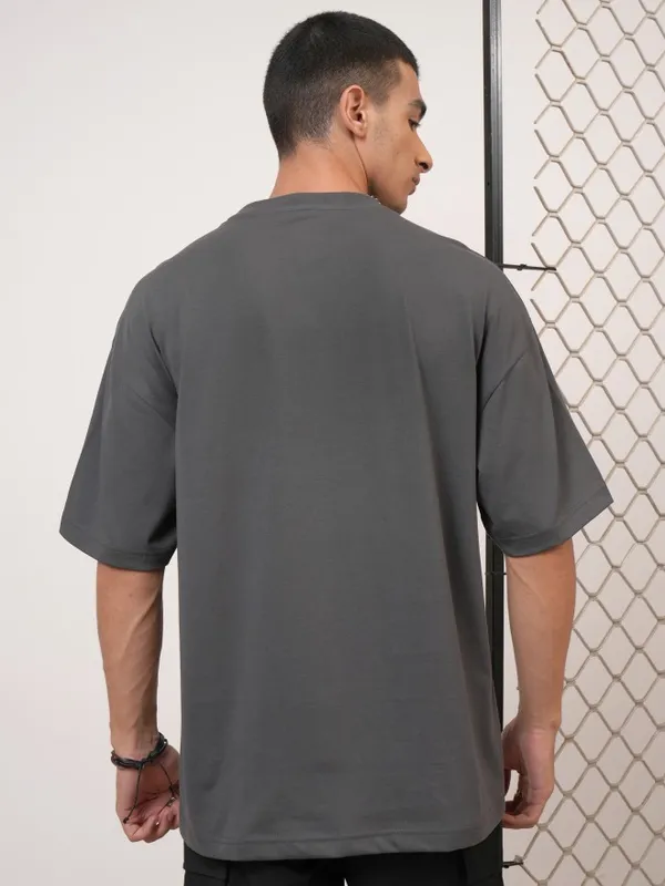 Highlander Men Grey Printed Round Neck Oversized Fit T-Shirt