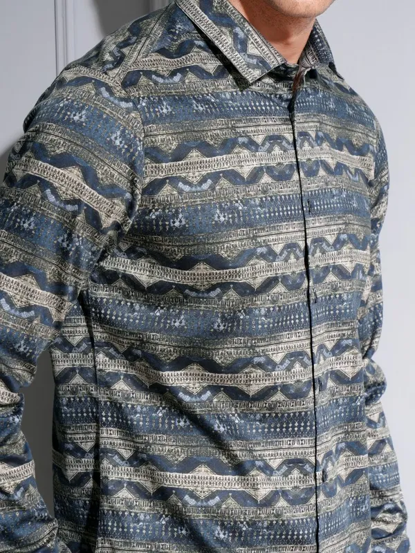 Locomotive Premium Men Navy Satin Printed Occasion Shirt