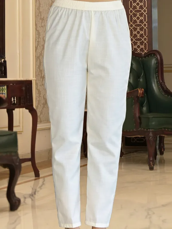 Women Kurta With Trousers & Dupatta