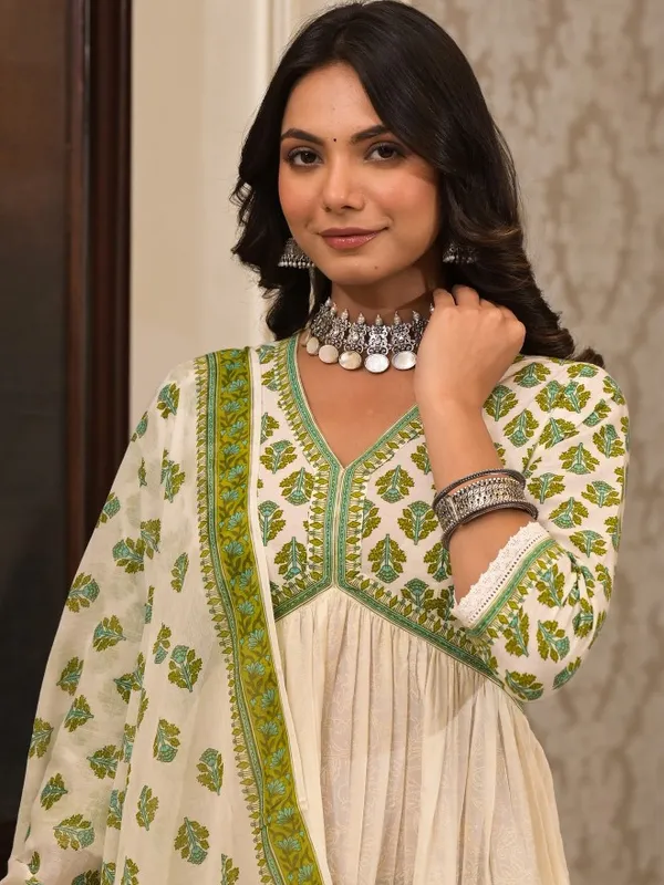 Vishudh Women White Printed Kurta With Trousers And Dupatta