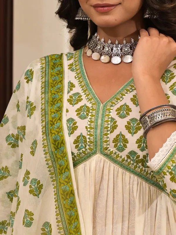 Vishudh Women White Printed Kurta With Trousers And Dupatta