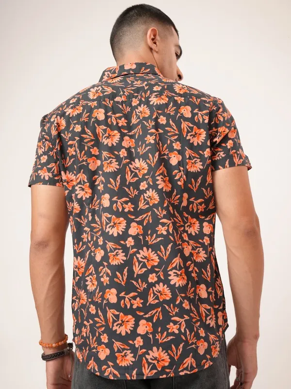  Highlander Men Grey Printed Slim Fit Casual Shirts