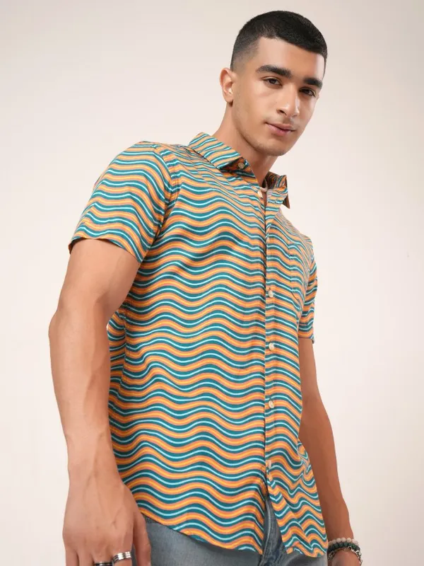  Highlander Men Green Printed Slim Fit Casual Shirts