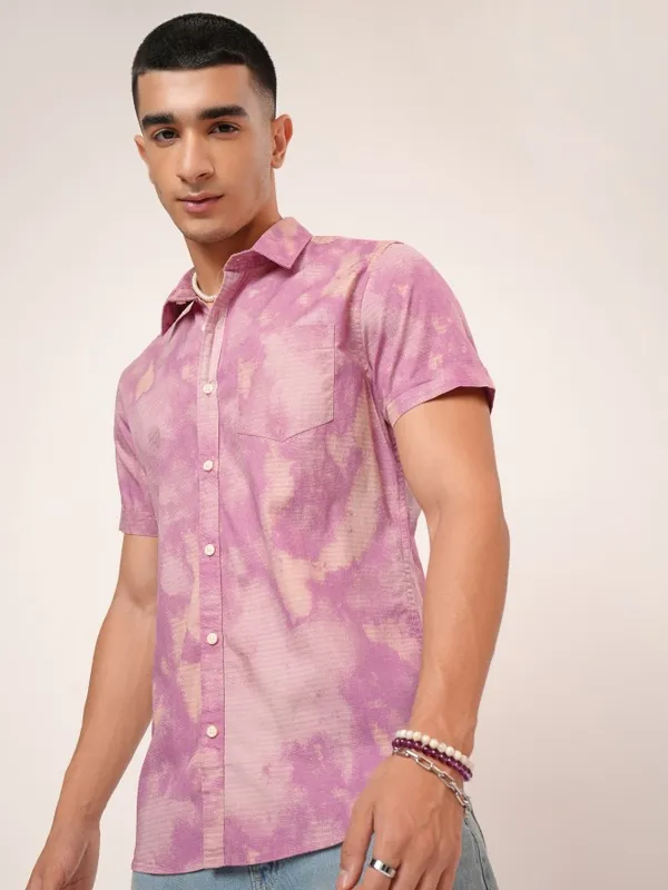  Highlander Men Purple Printed Slim Fit Casual Shirts