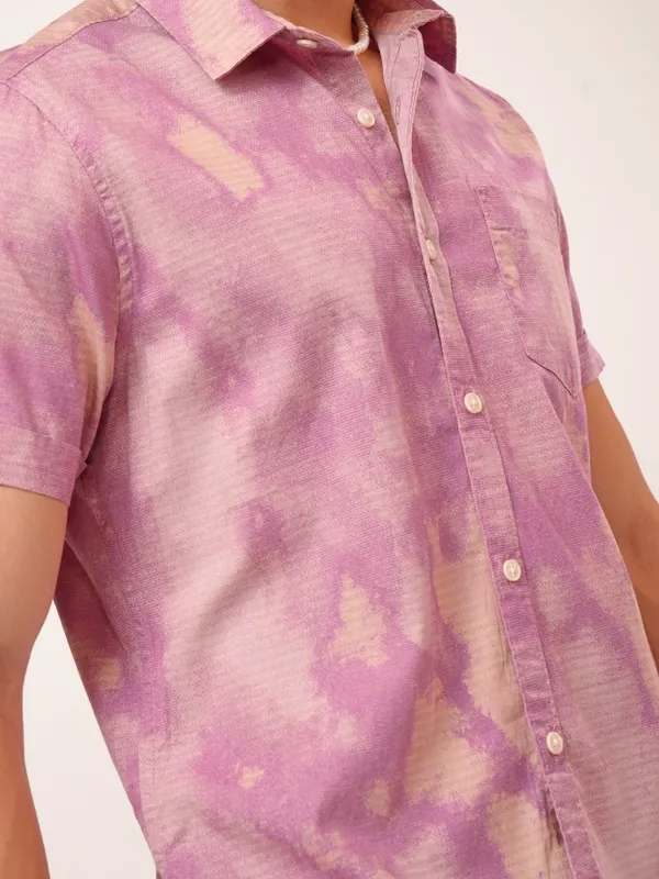  Highlander Men Purple Printed Slim Fit Casual Shirts