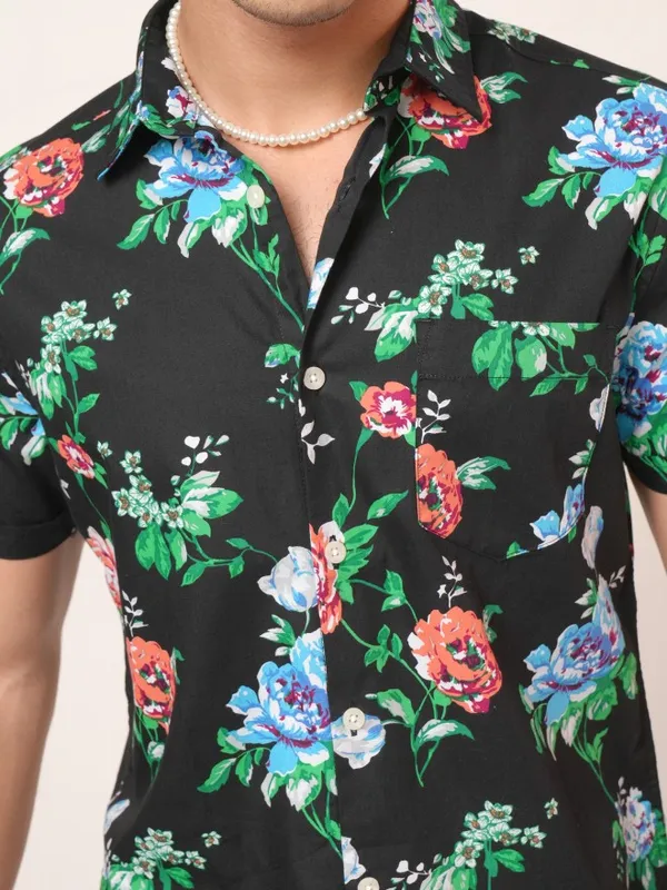 Men Slim Fit Casual Shirt