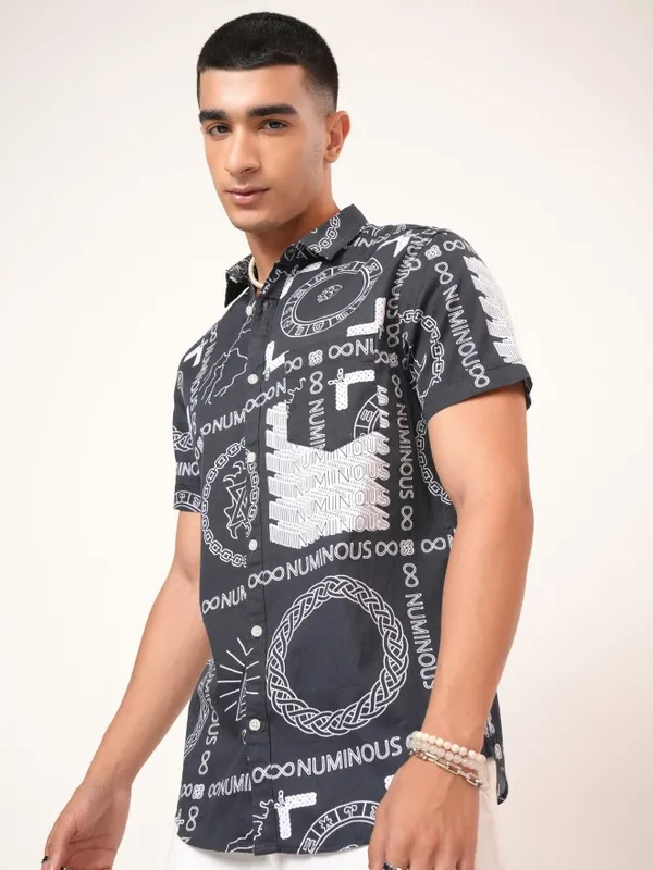 Men Slim Fit Casual Shirt