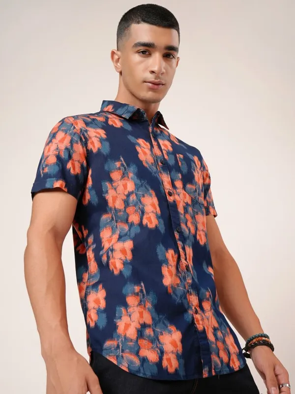 Men Slim Fit Casual Shirt