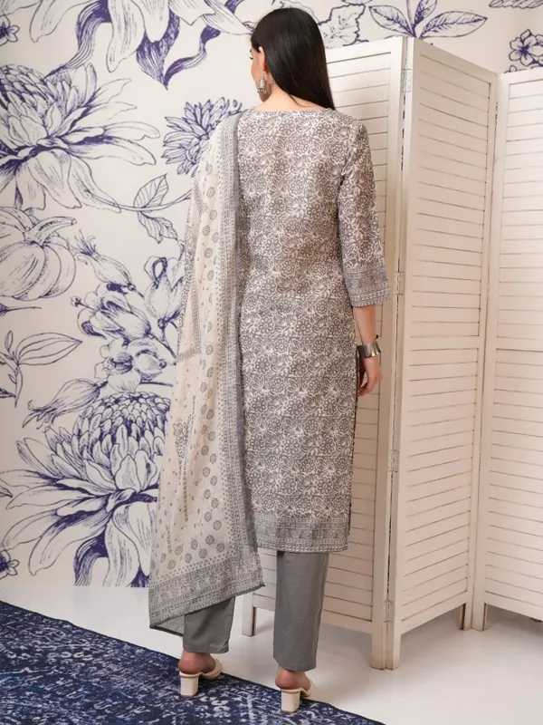 Women Kurta With Trousers & Dupatta