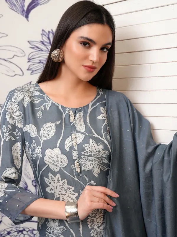 Vishudh Women Grey Printed Kurta With Trousers And Dupatta