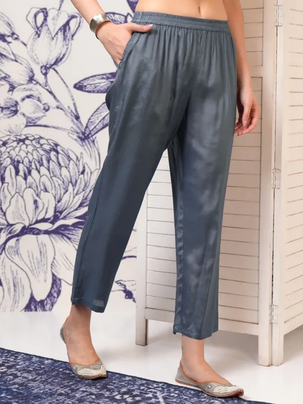 Vishudh Women Grey Printed Kurta With Trousers And Dupatta