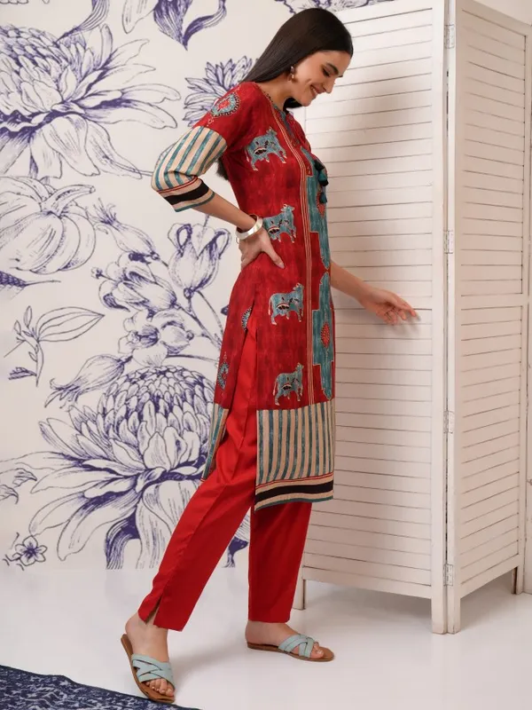 Vishudh Women Red Printed Kurta With Trouser