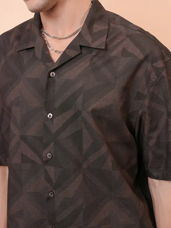  Locomotive Men Brown Printed Oversized Fit Casual Shirts