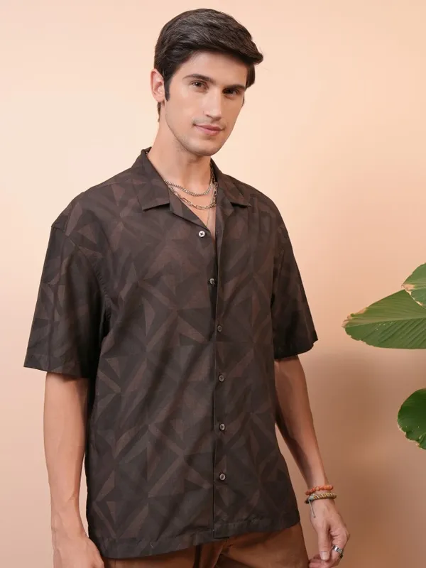  Locomotive Men Brown Printed Oversized Fit Casual Shirts