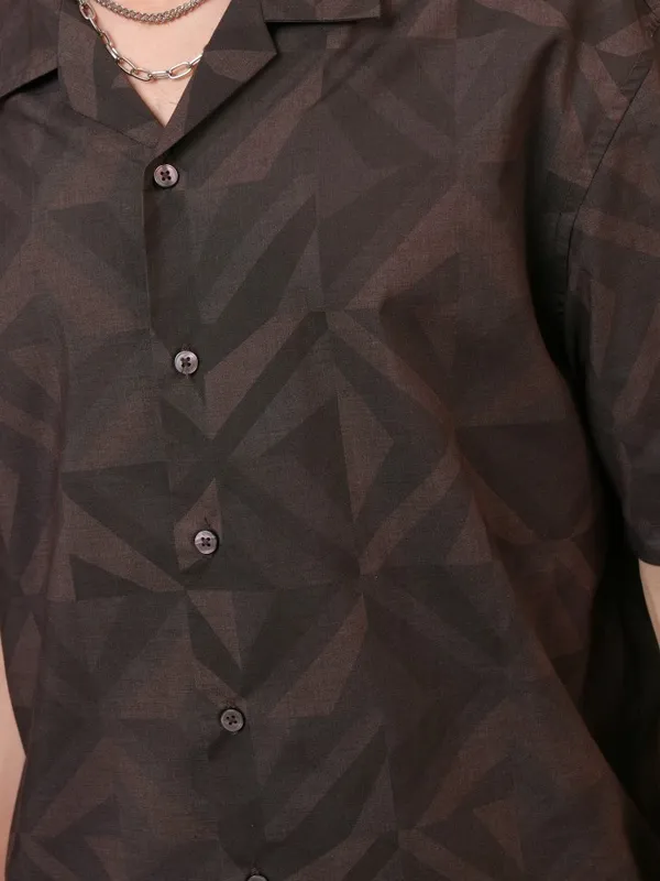  Locomotive Men Brown Printed Oversized Fit Casual Shirts