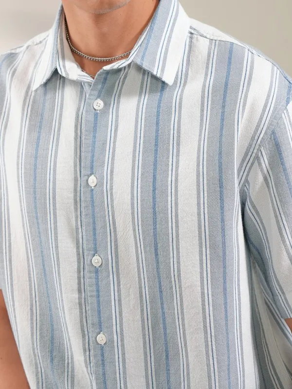  Locomotive Men Grey Striped Oversized Fit Casual Shirts
