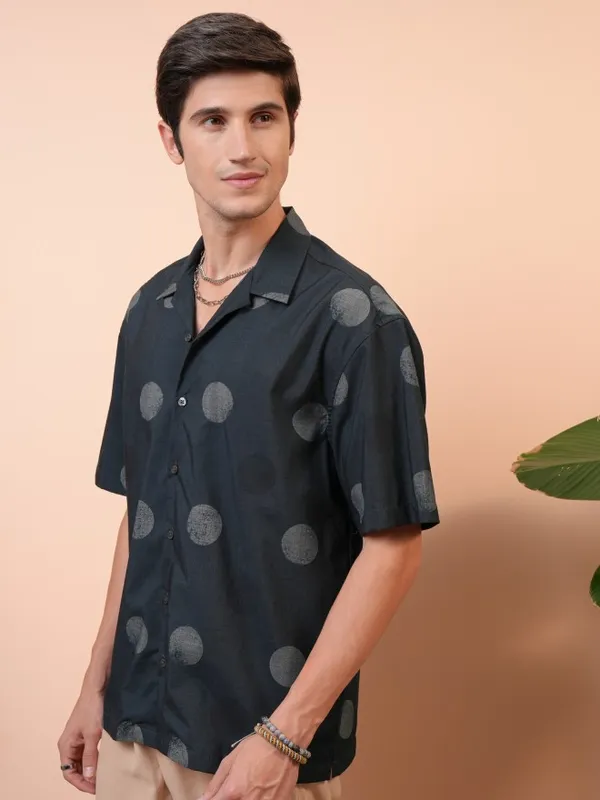  Locomotive Men Green Printed Oversized Fit Casual Shirts