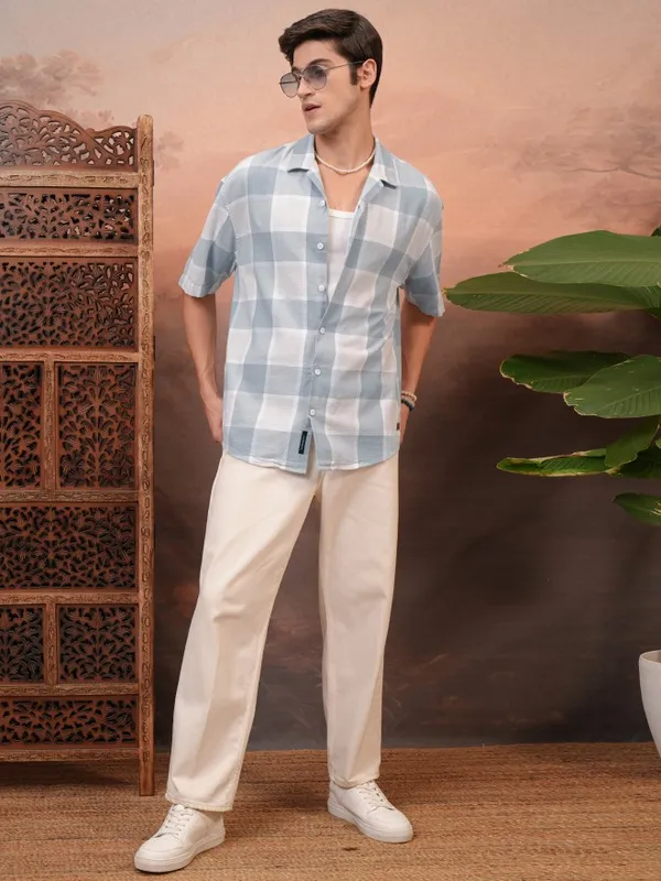  Locomotive Men Blue Checked Oversized Fit Casual Shirts