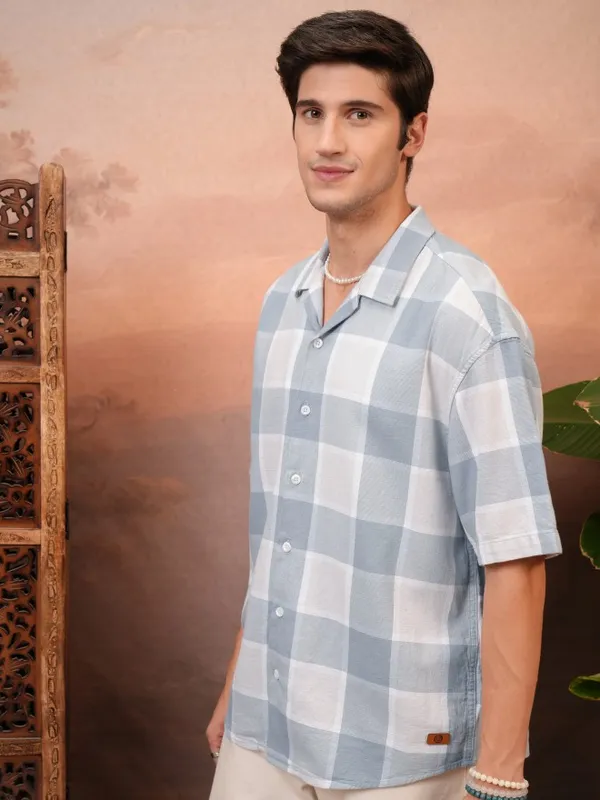  Locomotive Men Blue Checked Oversized Fit Casual Shirts