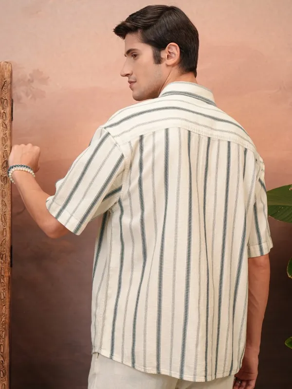  Locomotive Men Cream Striped Oversized Fit Casual Shirts