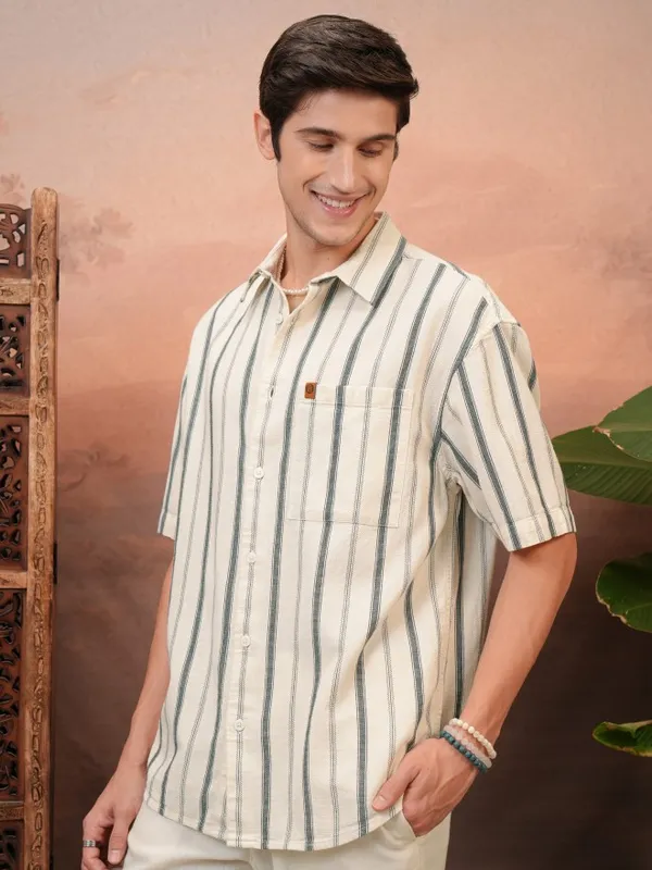  Locomotive Men Cream Striped Oversized Fit Casual Shirts