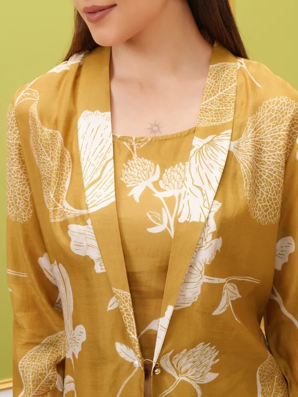 Vishudh Women Olive Printed Kurta With Trouser