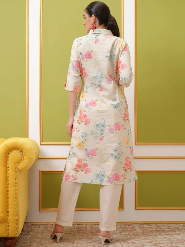  Vishudh Women Multi Printed Straight Kurtas
