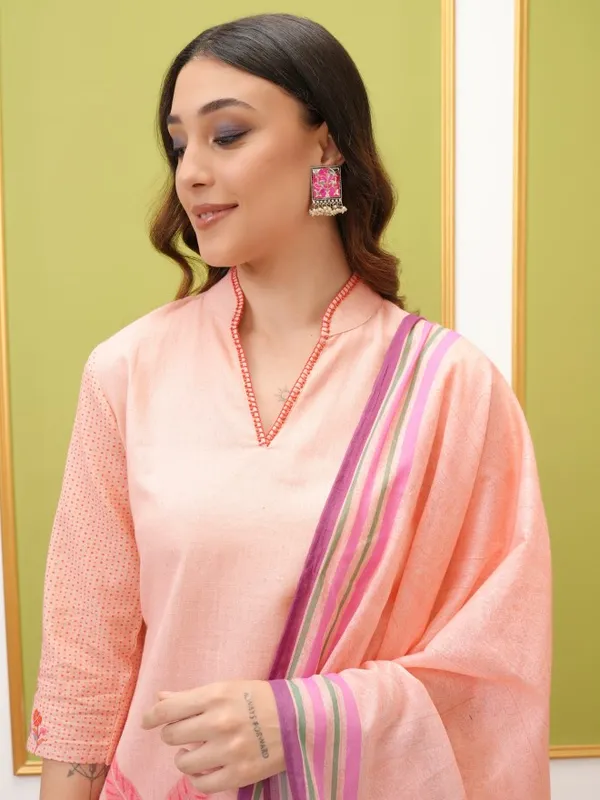  Vishudh Women Pink Printed Kurta Sets