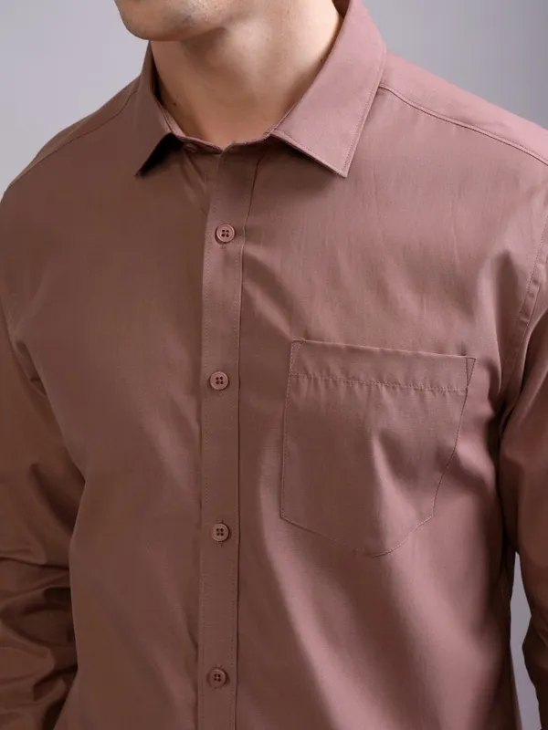 Highlander Men Rose Solid Slim Fit Casual Shirt