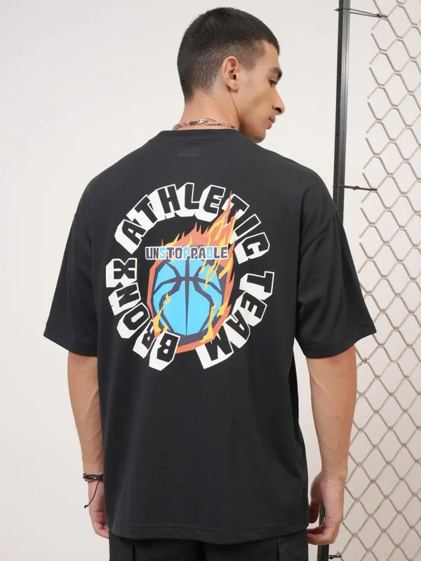 Highlander Men Black Printed Round Neck Oversized Fit T-Shirt