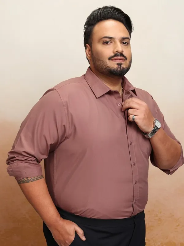 Xtra Ordinary By Highlander Men Rose Solid Regular Fit Casual Shirt