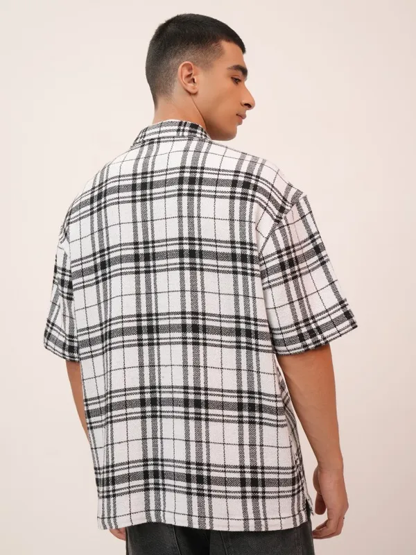  Highlander Men White Checked Oversized Fit Casual Shirts