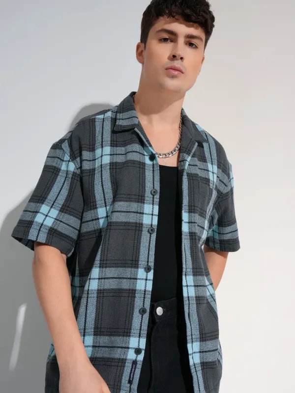 Highlander Men Grey Checked Oversized Fit Casual Shirt