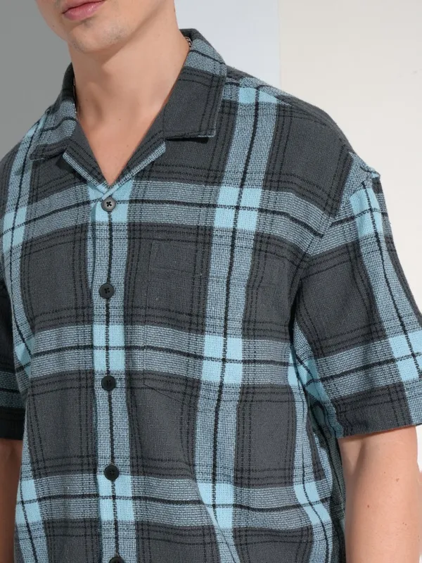 Highlander Men Grey Checked Oversized Fit Casual Shirt