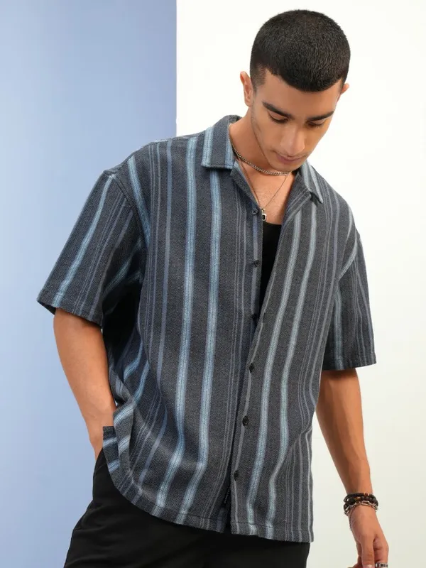  Highlander Men Black Striped Oversized Fit Casual Shirts