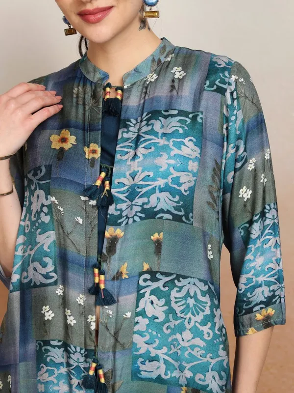 Vishudh Women Blue Printed Kurta With Trousers