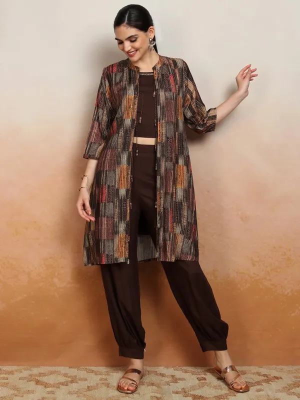 Vishudh Women Brown Printed Kurta With Trouser