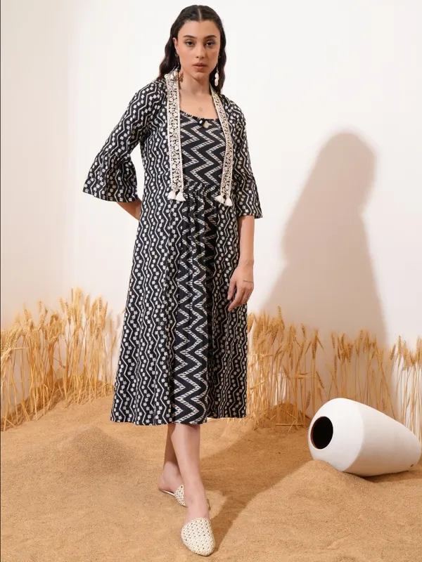 Vishudh Women Black Printed A-Line Dress